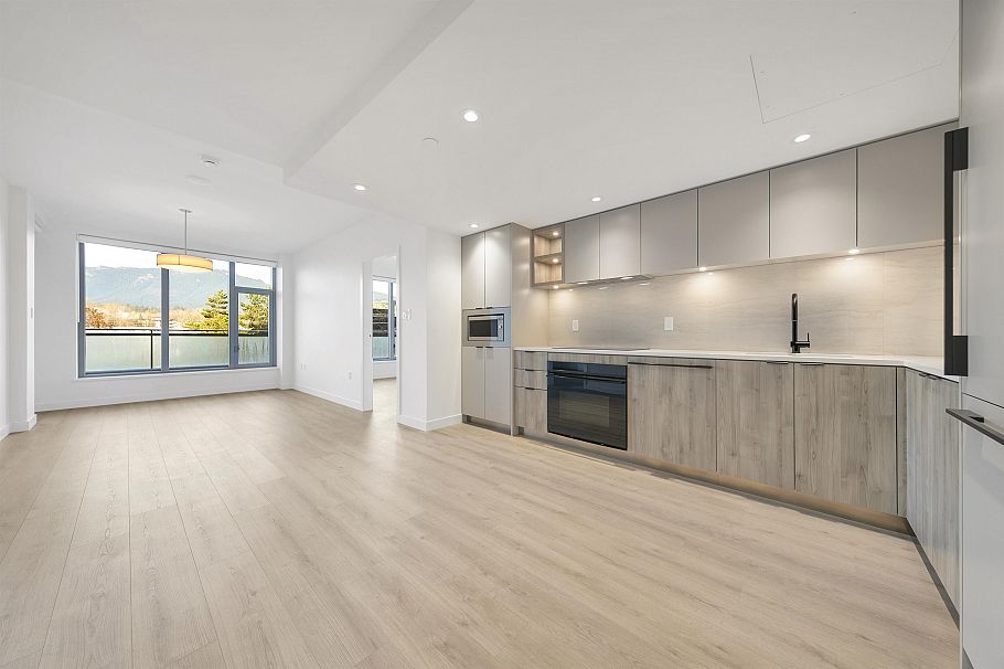 307 755 Harbourside Drive West Vancouver, BC - 7