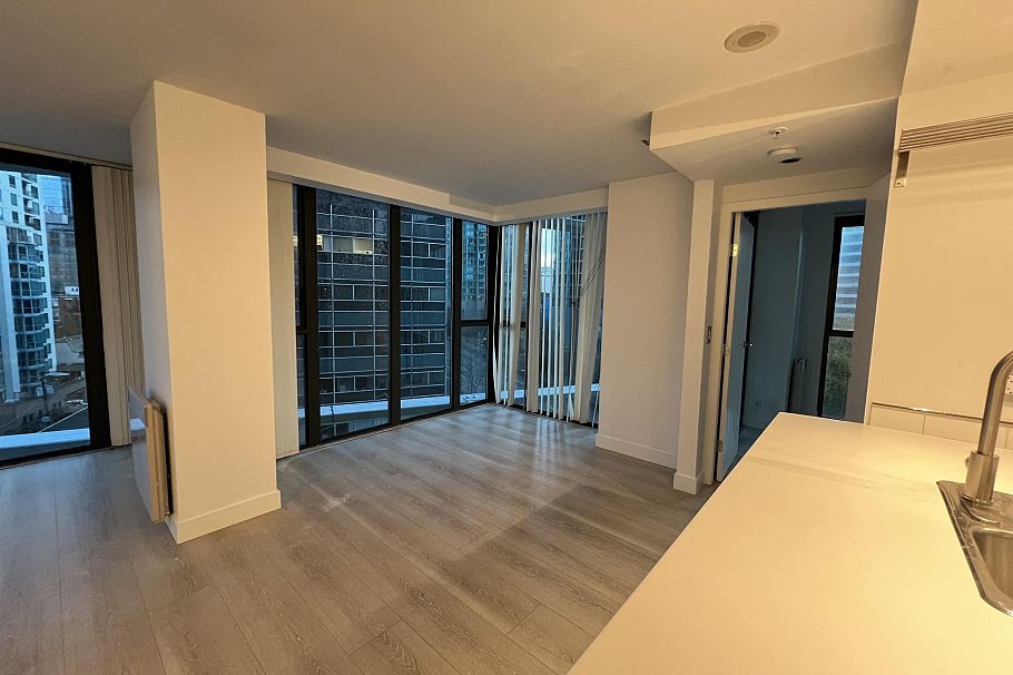 909 1331 W Georgia Street Vancouver, BC - 8