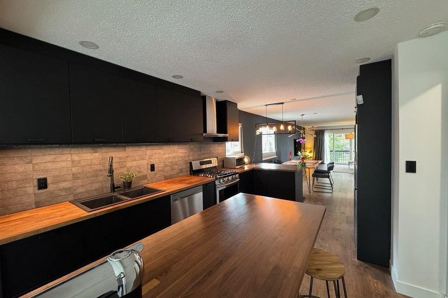 2790 W 12th Avenue Vancouver, BC - 13