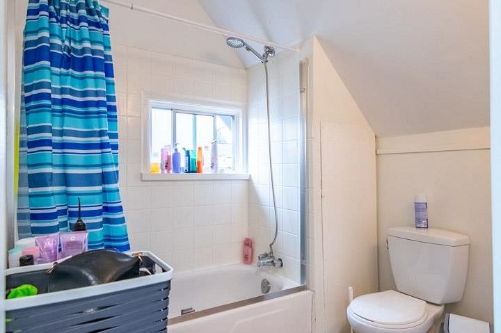 3315 W 6th Avenue Vancouver, BC - 20