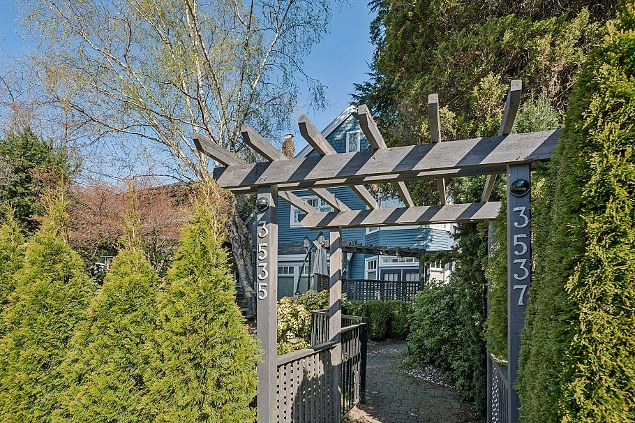 3537 W 5th Avenue Vancouver, BC - 22