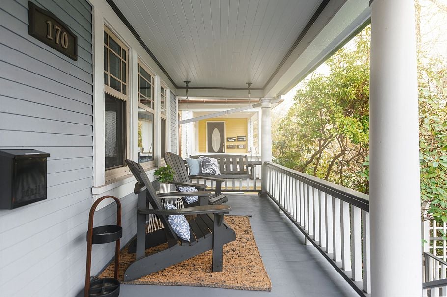 170 W 10th Avenue Vancouver, BC - 2