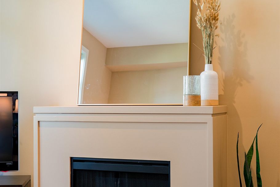 32 550 Browning Place North Vancouver, BC - 6