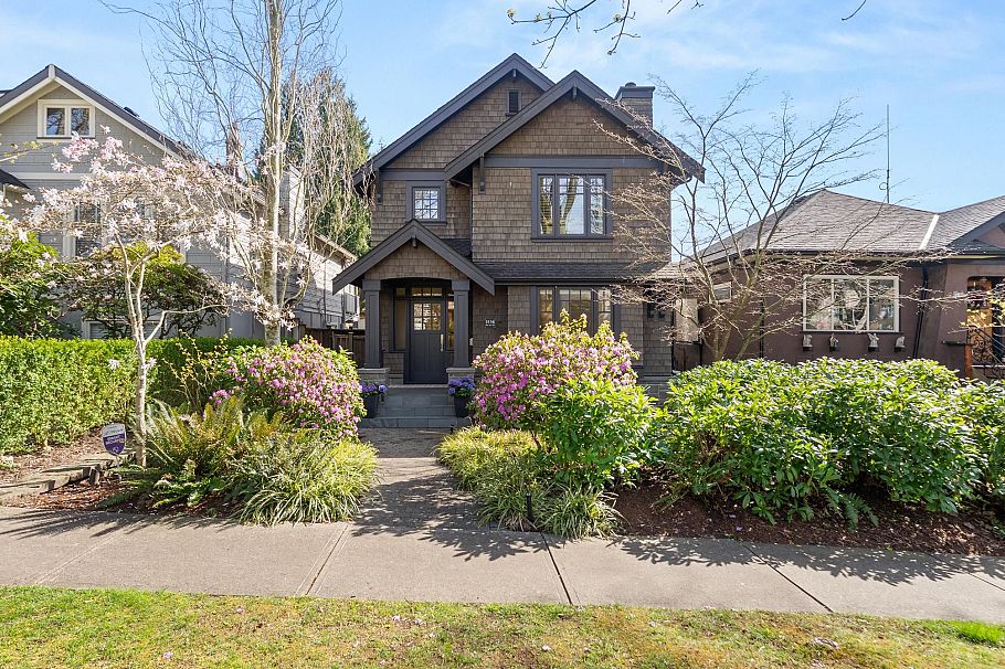 3116 W 28th Avenue Vancouver, BC - 1