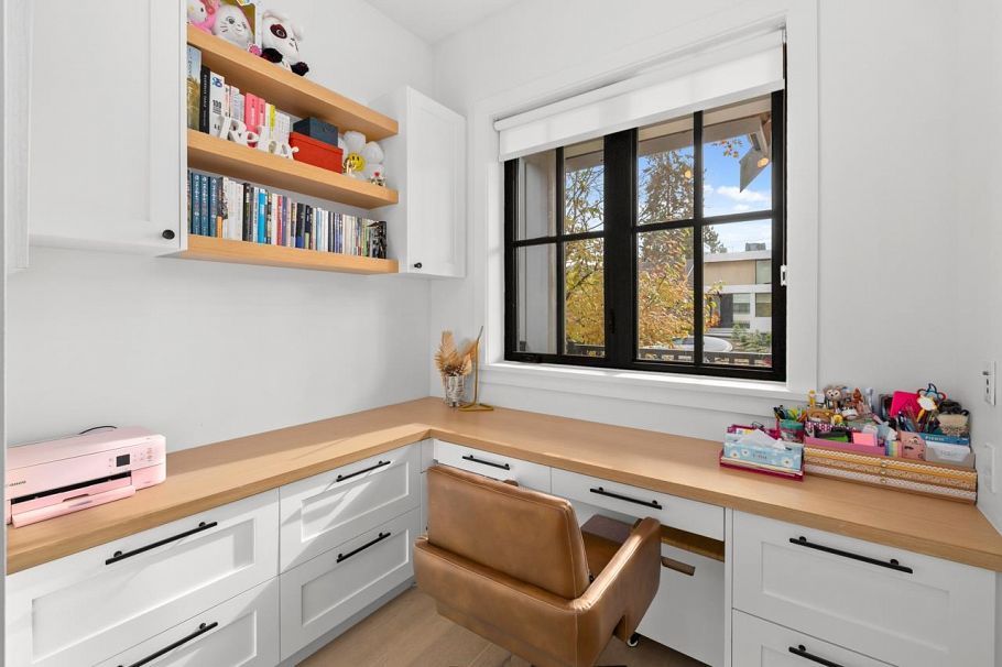 3363 W 15th Avenue Vancouver, BC - 17