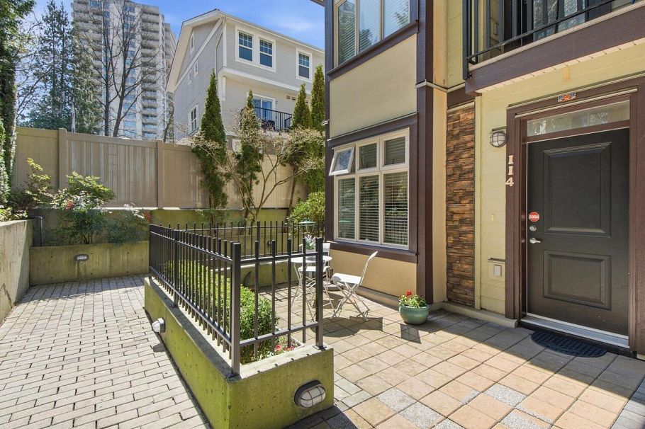 114 5588 Patterson Burnaby, BC - 2