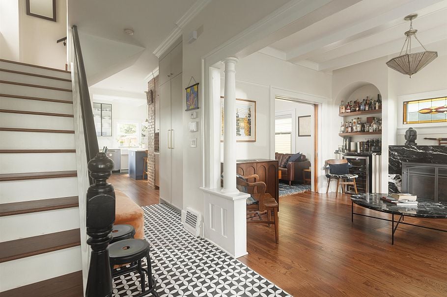 170 W 10th Avenue Vancouver, BC - 5