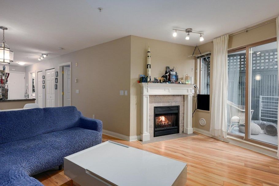 209 688 E 16th Avenue Vancouver, BC - 4