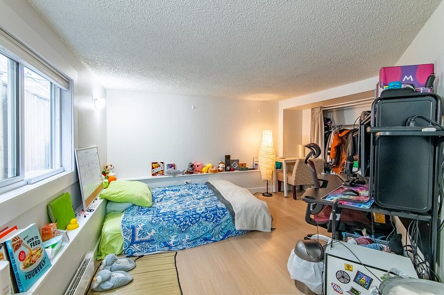 3315 W 6th Avenue Vancouver, BC - 8