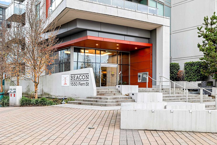 1401 1550 Fern Street North Vancouver, BC - 19