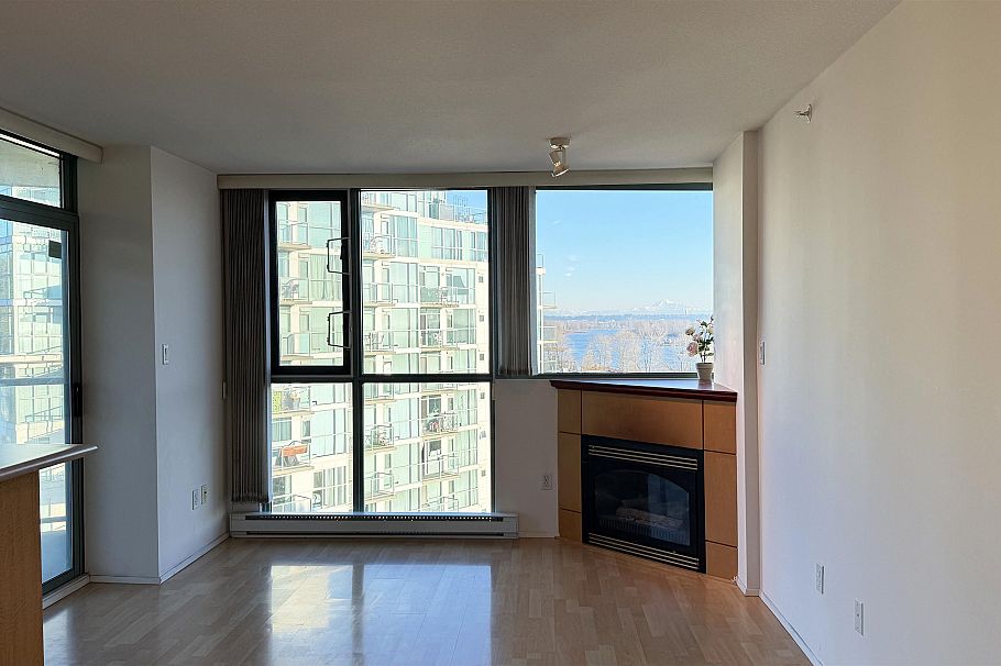 1001 2733 Chandlery Place Vancouver, BC - 3