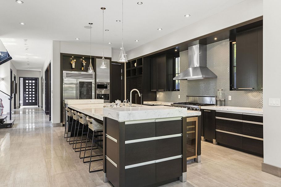 6448 Macdonald Street Vancouver, BC - 18