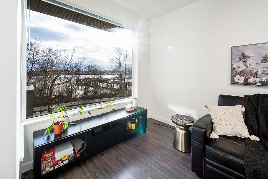 301 3138 Riverwalk Avenue Vancouver, BC - 2