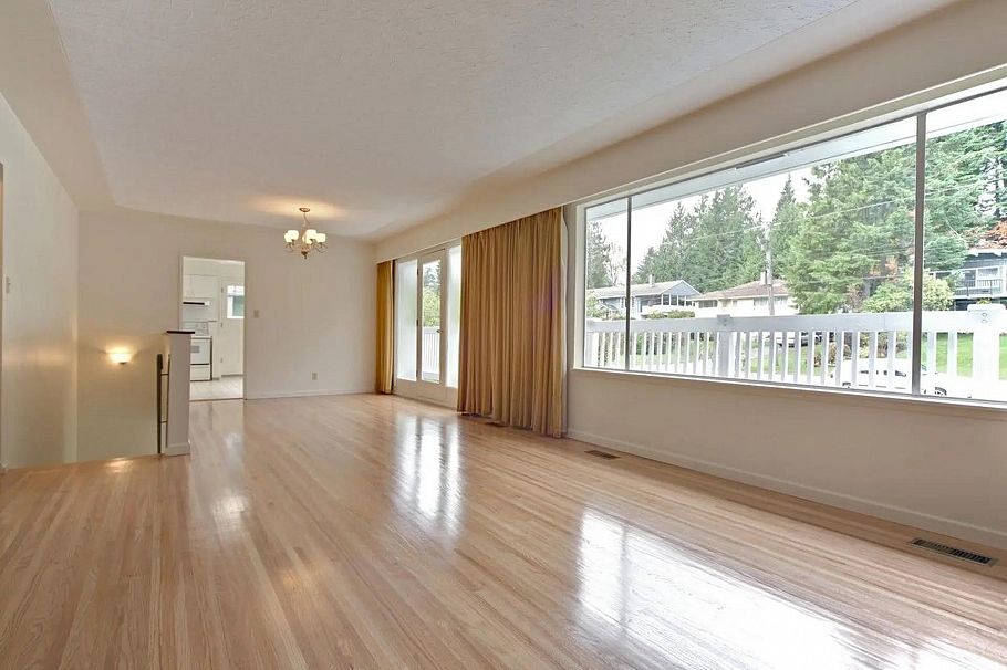 1025 Clements Avenue North Vancouver, BC - 12