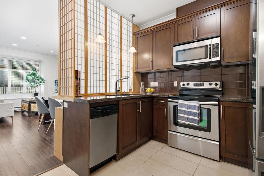 114 5588 Patterson Burnaby, BC - 8