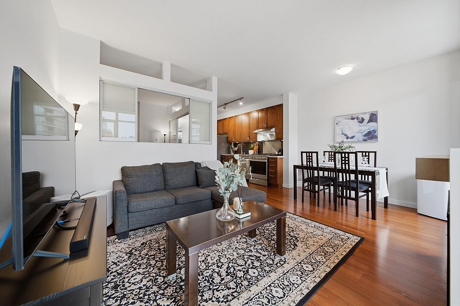 306 2055 Yukon Street Vancouver, BC - 4