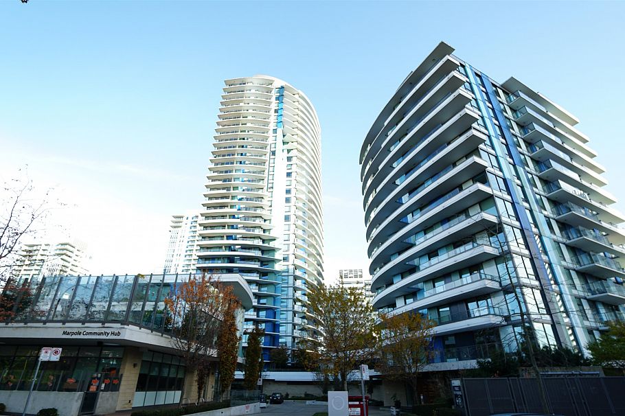 1409 8189 Cambie Street Vancouver, BC - 2