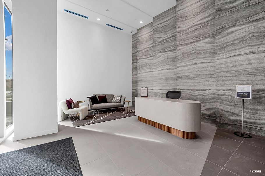 803 485 W 42nd Avenue Vancouver, BC - 32