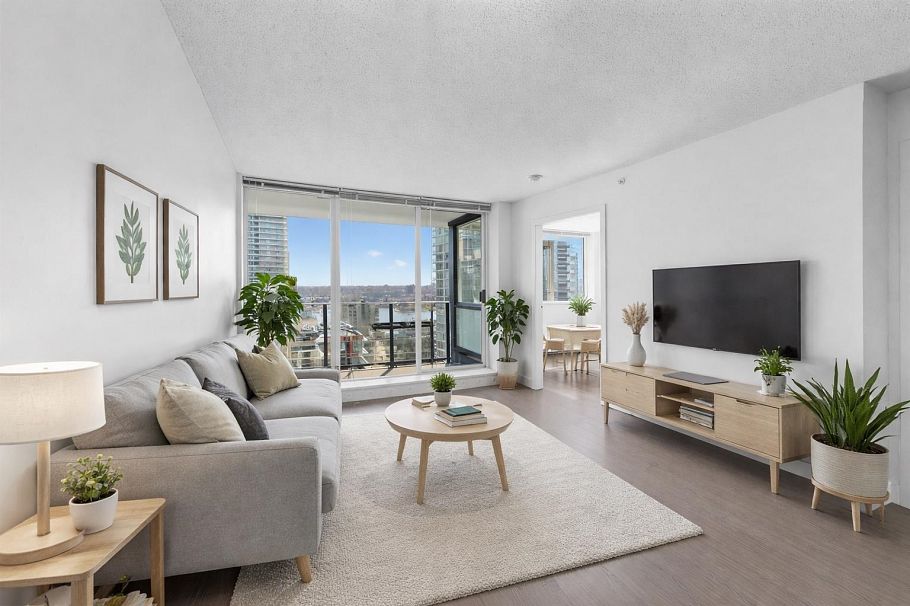 1705 1325 Rolston Street Vancouver, BC - 3