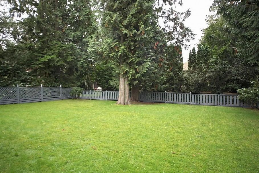 1025 Clements Avenue North Vancouver, BC - 17