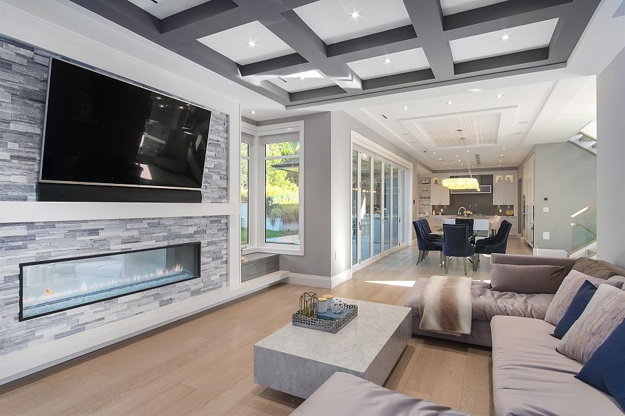 4090 Sunnycrest Drive North Vancouver, BC - 4