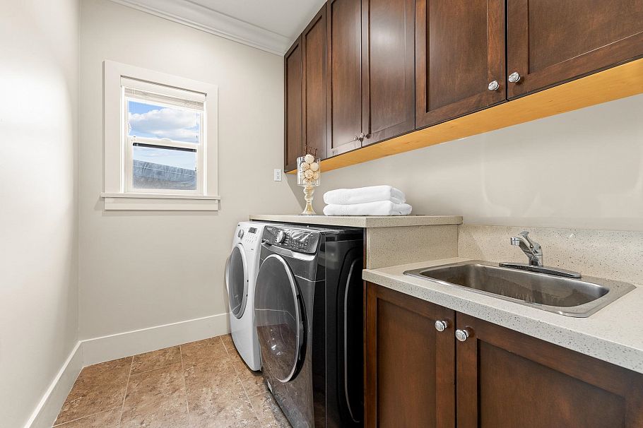 3042 W 33rd Avenue Vancouver, BC - 21