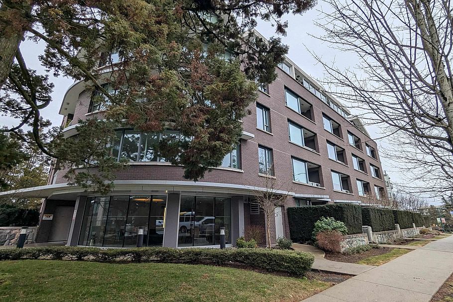 202 505 W 30th Avenue Vancouver, BC - 20