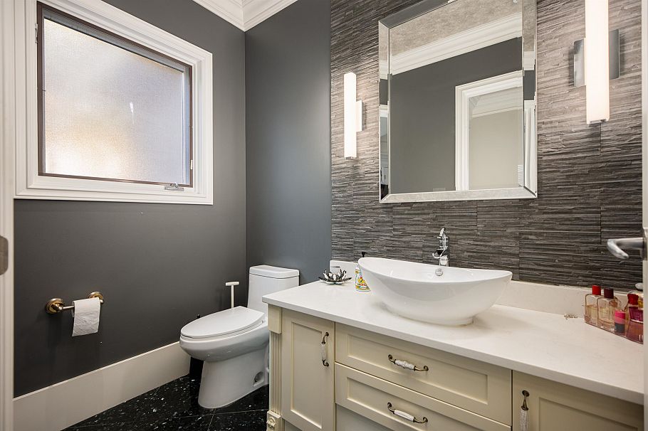 5850 Cartier Street Vancouver, BC - 20