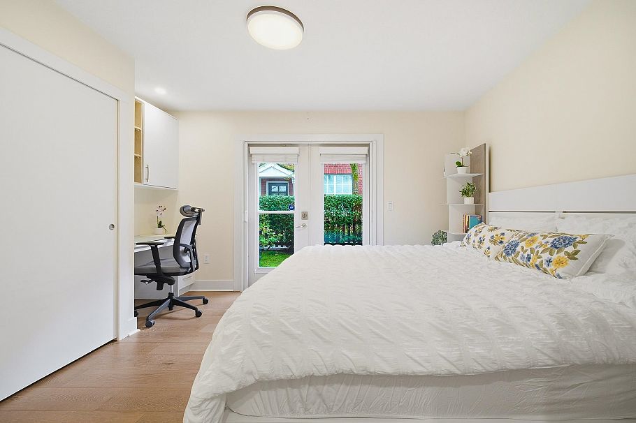 2160 W 8th Avenue Vancouver, BC - 27