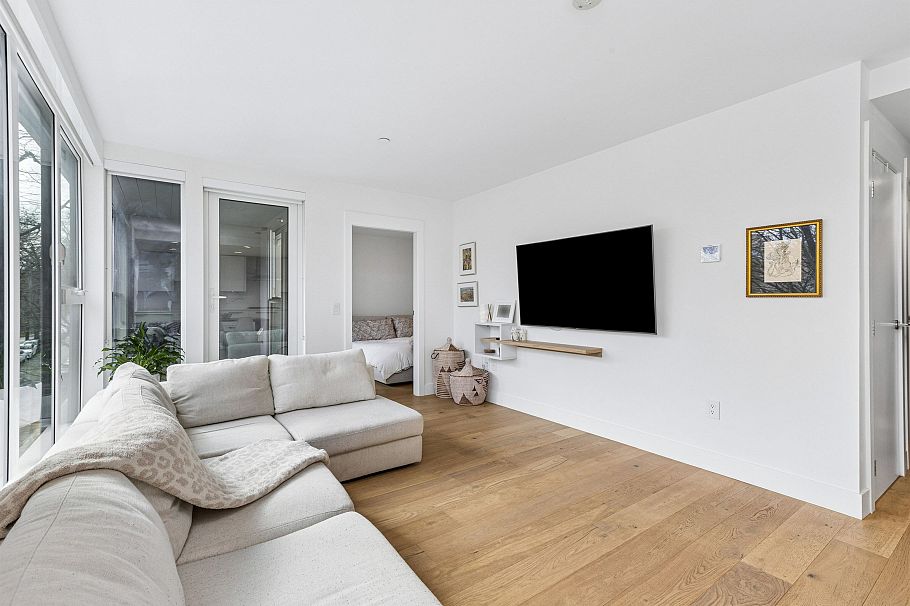 306 2485 Larch Street Vancouver, BC - 6