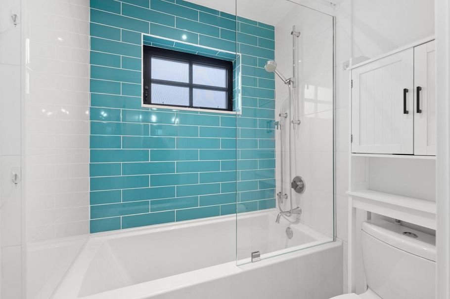 3363 W 15th Avenue Vancouver, BC - 30