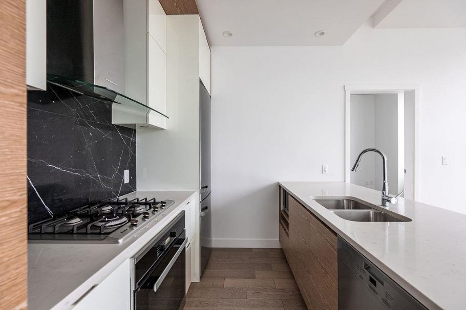 401 6733 Cambie Street Vancouver, BC - 10