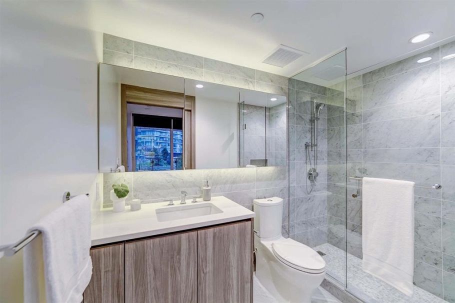 208 W 1st Avenue Vancouver, BC - 19