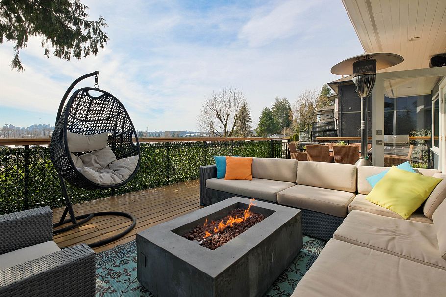 1095 W Keith Road North Vancouver, BC - 24