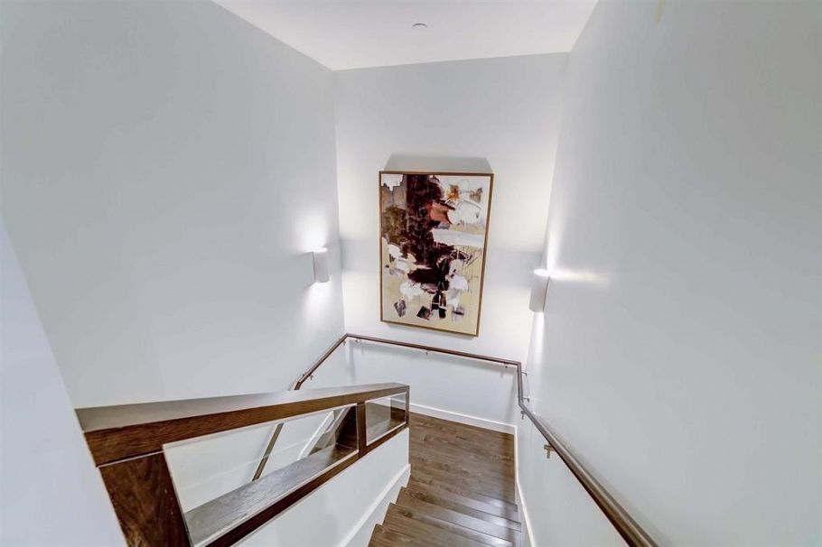 208 W 1st Avenue Vancouver, BC - 11