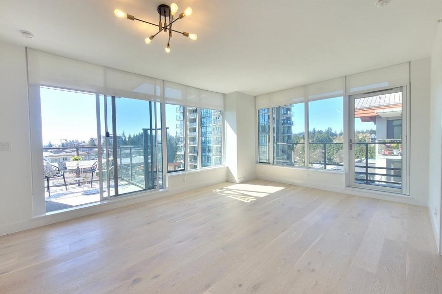 608 2785 Library Lane North Vancouver, BC - 21
