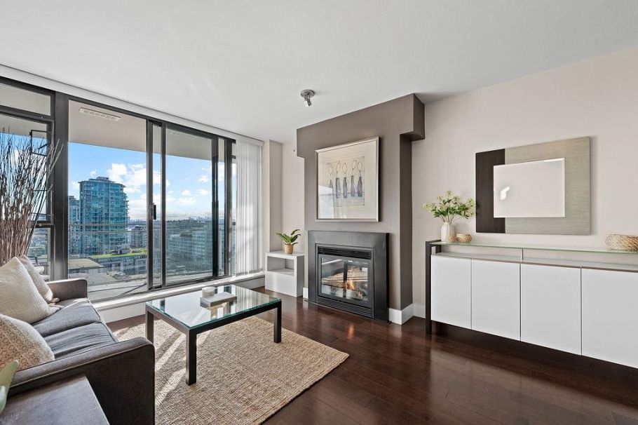 1209 155 W 1st Street North Vancouver, BC - 8