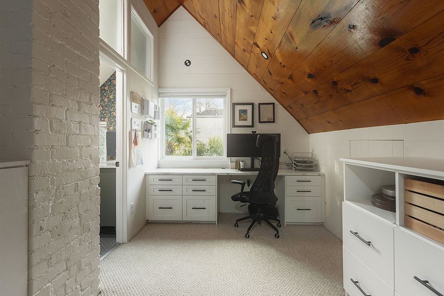 170 W 10th Avenue Vancouver, BC - 14