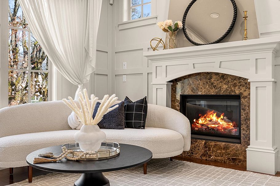 3042 W 33rd Avenue Vancouver, BC - 3