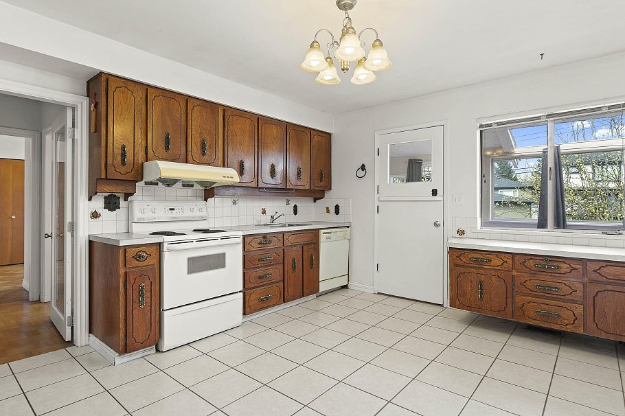 3369 Price Street Vancouver, BC - 8