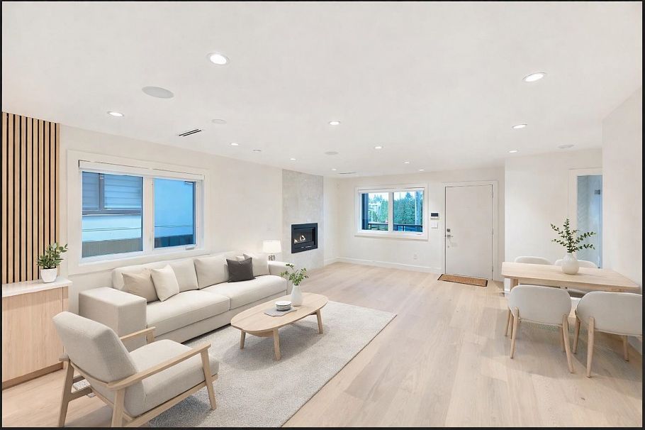 806 Montroyal Boulevard North Vancouver, BC - 7