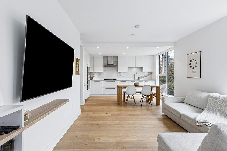 306 2485 Larch Street Vancouver, BC - 7