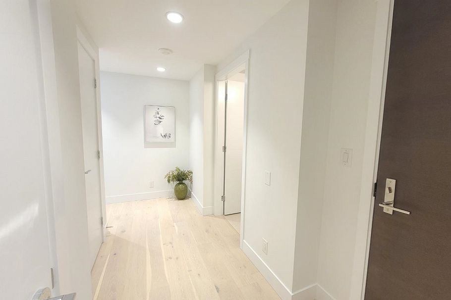 608 2785 Library Lane North Vancouver, BC - 7