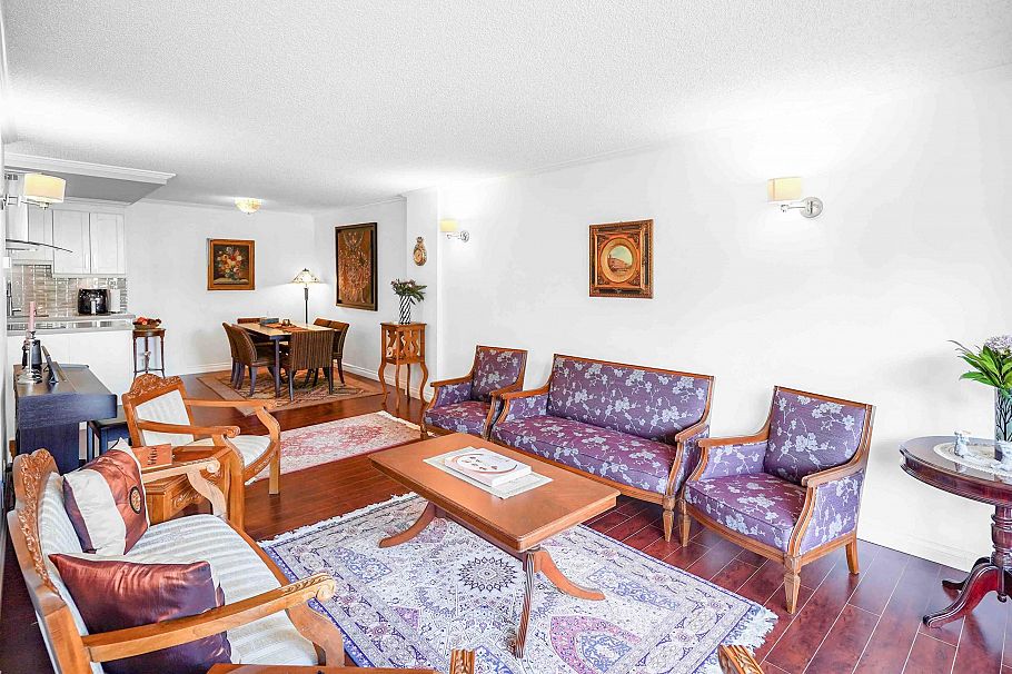 306 2020 Fullerton Avenue North Vancouver, BC - 2