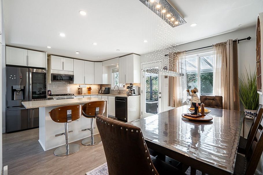 2333 Kirkstone Road North Vancouver, BC - 13