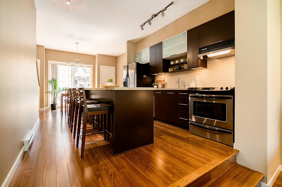 32 550 Browning Place North Vancouver, BC - 8