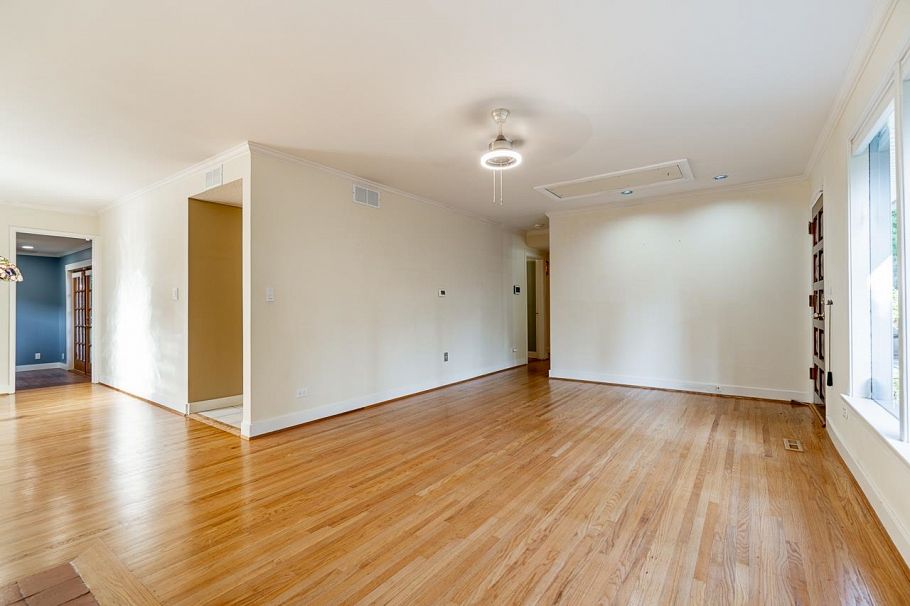 3084 Paisley Road North Vancouver, BC - 8