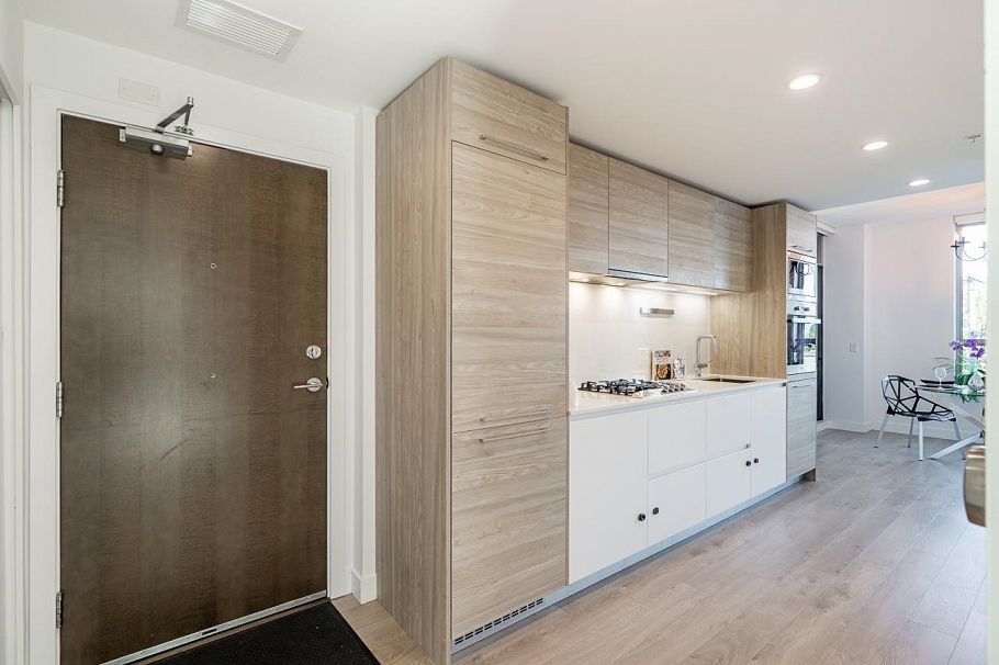 302 523 W King Edward Avenue Vancouver, BC - 4