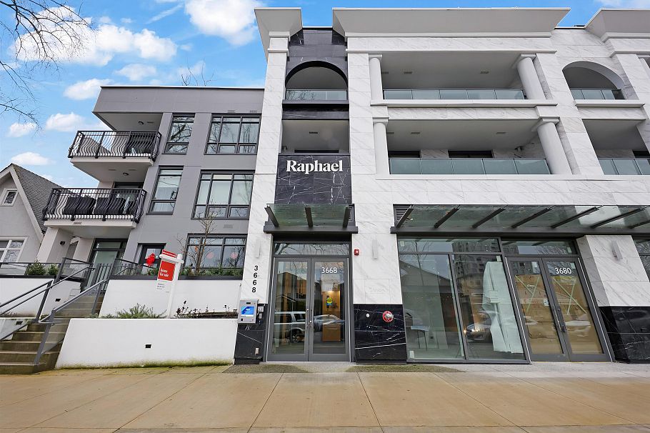 102 3668 W 10th Avenue Vancouver, BC - 2