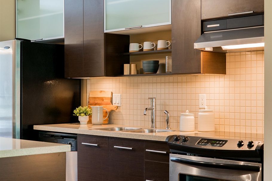 32 550 Browning Place North Vancouver, BC - 10